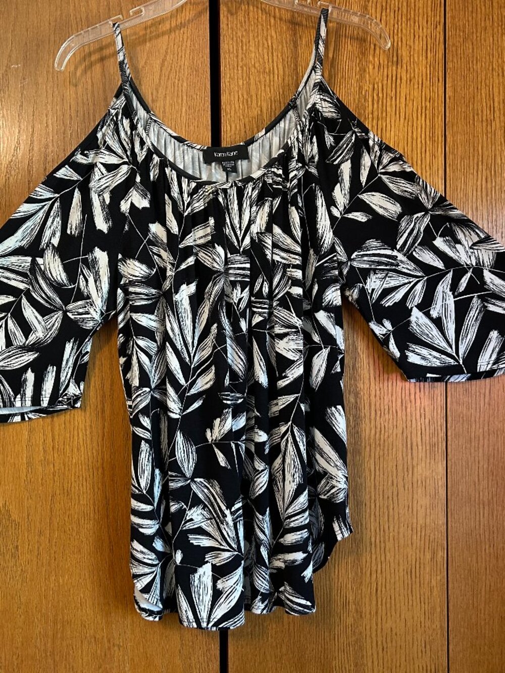 Karen Kane Cold Shoulder Blouse Black and White Size XL